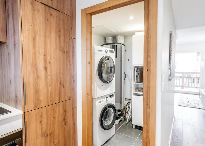 Apartment Spacieux T4 De 110m² Avec Terrasses Et Parking, Parfait Pour Vos - Fr-1-546-49